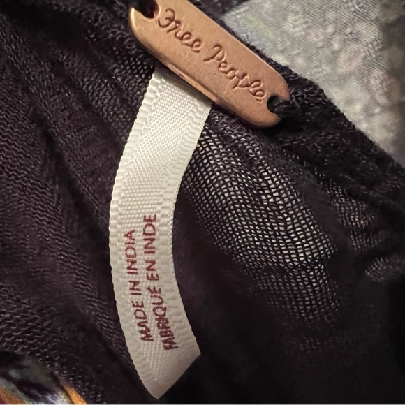 Free People Marais Printed Midi Dress in Black Combo, NWOT. Includes slip, NWOT. - Picture 9 of 16